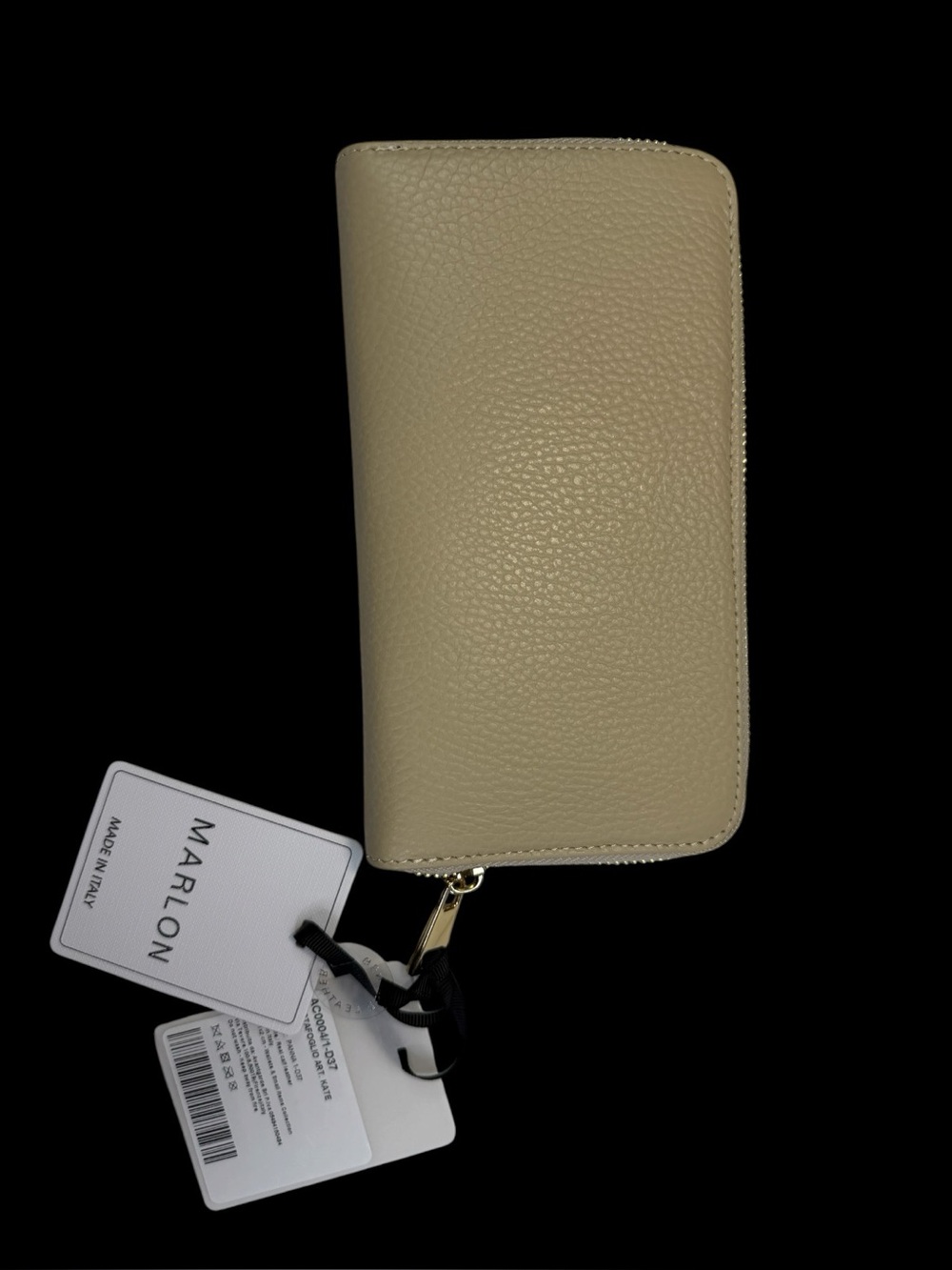 Marlon zip-around wallet made from textured Italian leather. Made in Italy.
